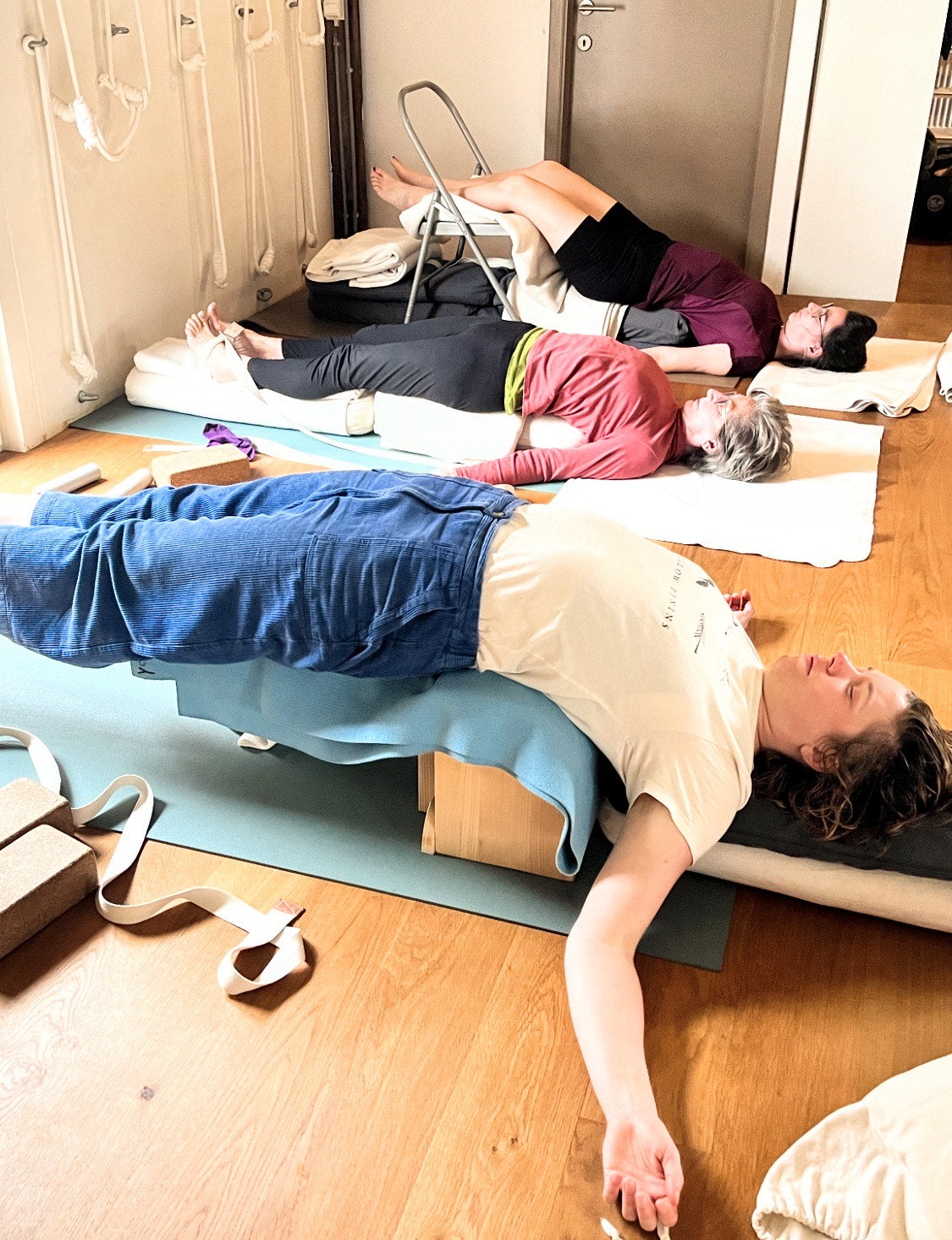ENKEL NAMIDDAG: WOMENS INTENSIVE: Iyengar Yoga workshop voor vrouwen met Eva 10-12u30 en 14-16u30
