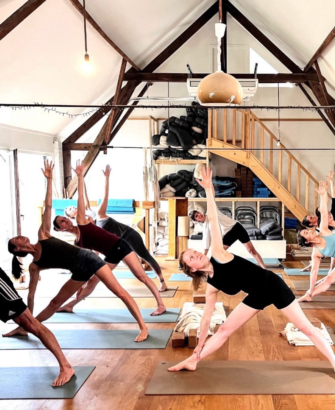 Verdieping level 1/Mentorship Iyengar Yoga Reeks vrijdagnamiddagen vanaf sept 2026